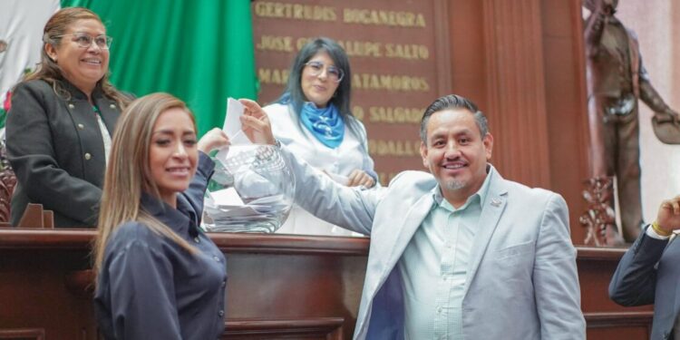 Bancada naranja respalda lucha por un aborto seguro y gratuito: Víctor Manríquez -Morelia Informativo