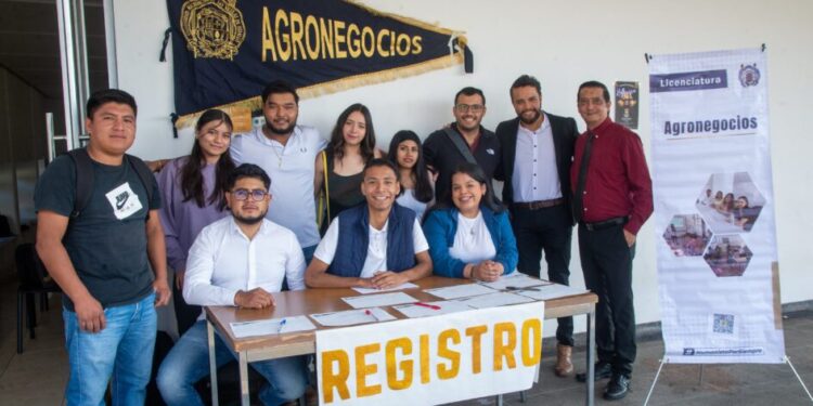 UMSNH realiza la Primer Semana de Agronegocios en Uruapan-Morelia Informativo