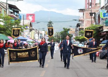 UMSNH hace honor a los “Sentimientos de la Nación” del Generalísimo Morelos; nicolaitas participan en el desfile de Apatzingán-Morelia Informativo