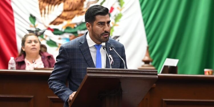 Reforma energética encarece la electricidad: Poncho Chávez