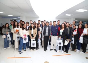 Recibe Fiscalía General a estudiantes de la Universidad La Salle, Morelia