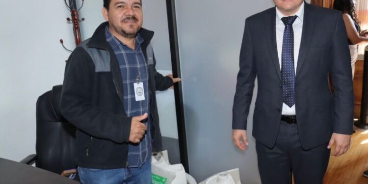 ”La educación es prioridad en mi gestión legislativa”: Vicente Gómez