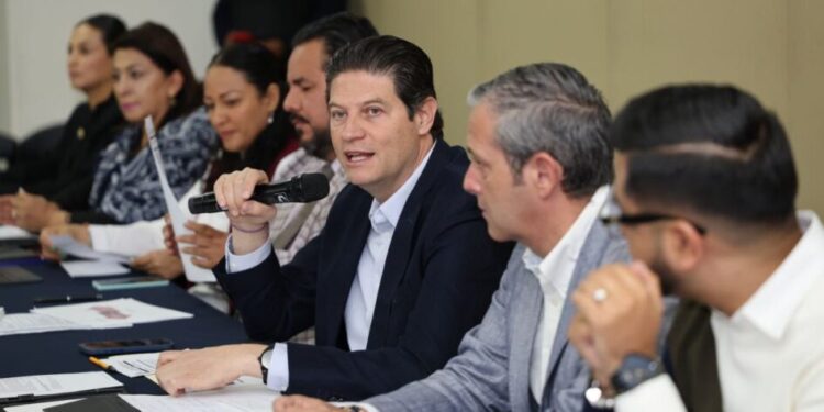 El tema de seguridad nos une: Alfonso Martínez a Alcaldes de la región-Morelia Informativo