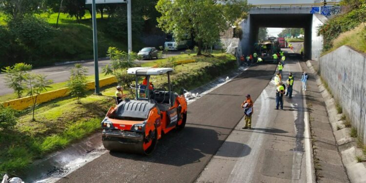 SCOP da mantenimiento a carretera federal Morelia-Pátzcuaro; trabajos durarán 3 semanas-Morelia Informativo