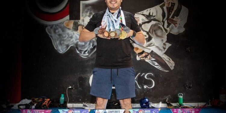 Eligen al entrenador Óscar Vargas como Premio Estatal del Deporte 2024-Morelia Informativo