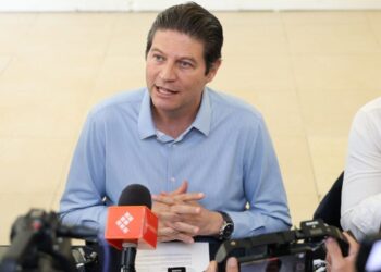 Alfonso Martínez llama al orden y regularización de anuncios publicitarios-Morelia Informativo