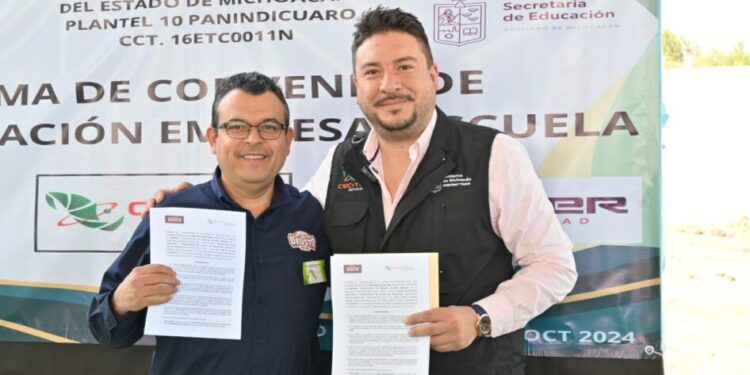 Estudiantes del Cecytem fortalecen sus conocimientos en empresas de Panindícuaro-Morelia Informativo