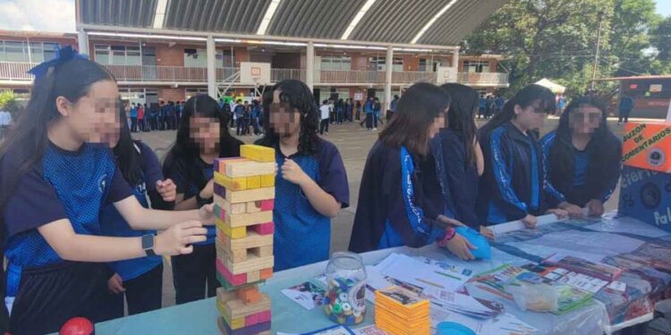 Participa FGE en feria de la salud instalada en una escuela secundaria de Villas del Pedregal, en Morelia-Morelia Informativo