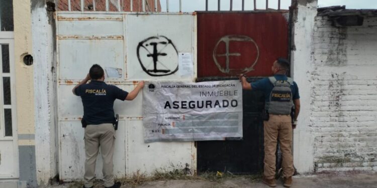 Realiza FGE cateo en inmueble de Angamacutiro y recupera dos vehículos con reporte de robo-Morelia Informativo