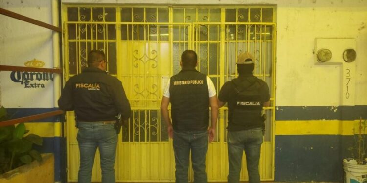 Fiscalía General ejecuta orden de cateo en inmueble habilitado como bar y asegura narcótico-Morelia Informativo