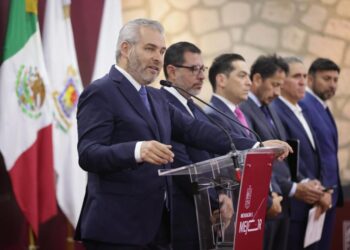 Atendidos 61 deslaves carreteros tras paso de John; se habilitan pasos alternos: Bedolla