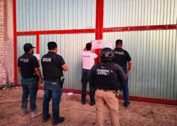 FGE asegura bodega relacionada en conductas ilícitas y recupera tractocamión y un semiremolque