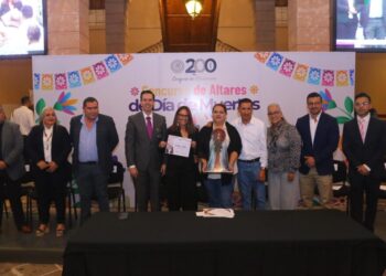 Gana Contraloría Interna Concurso de Altares de Día de Muertos del Congreso de Michoacán