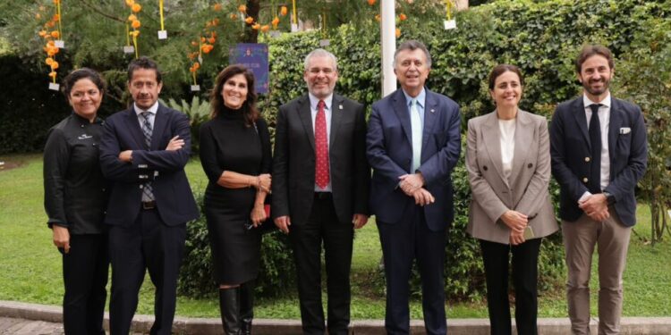 Bedolla y CaMexItal firman convenio para la atracción de empresas italianas en Michoacán