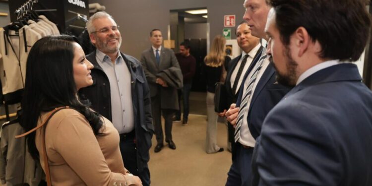 Bedolla y Scania acuerdan visita a LC para expansión de sus operaciones