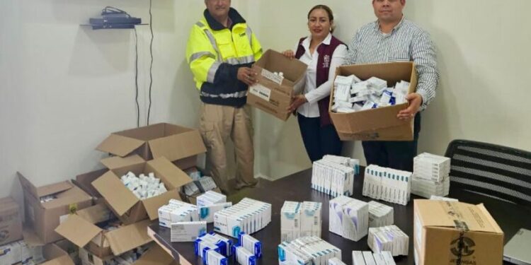 Envían insumos médicos a Huetamo y San Lucas para atender a población afectada por John