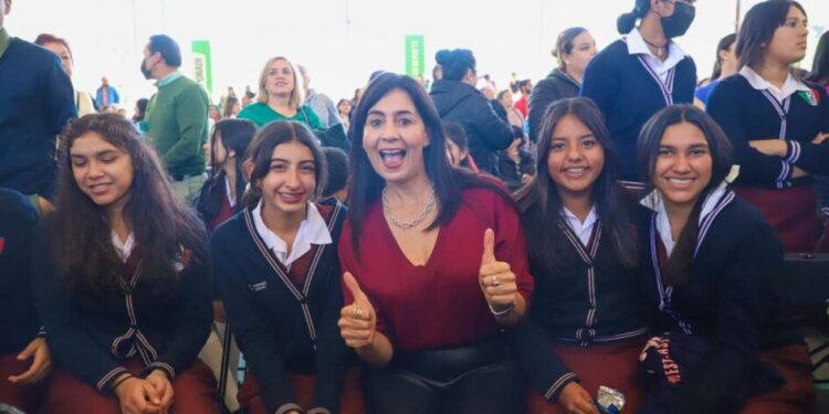 Conoce los requisitos para la nueva beca Rita Cetina de educación básica