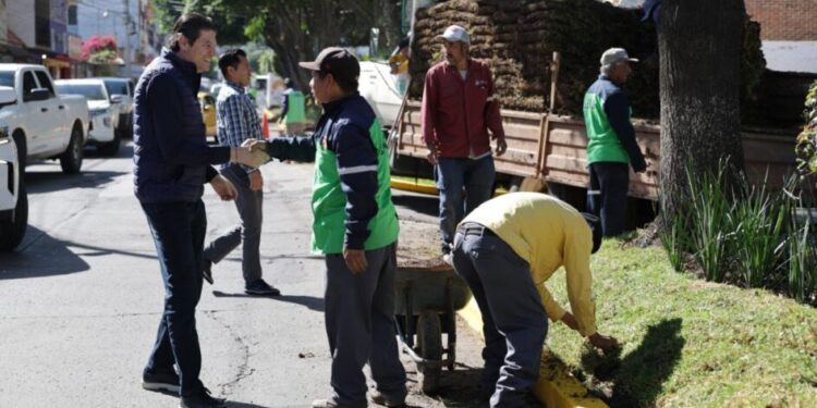 Supervisa Alfonso Martínez intervención integral en Avenida Fuentes de Morelia