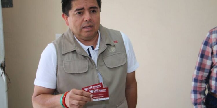 Reanuda Bienestar Michoacán entrega de SIM con Internet y llamadas gratuitas