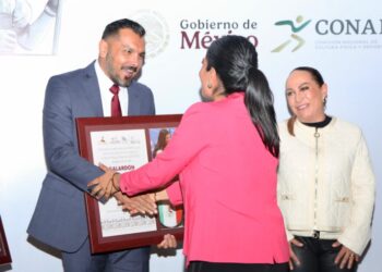 Entrega Cecufid Premio Estatal del Deporte 2024 a Óscar Vargas y Arturo Menchaca