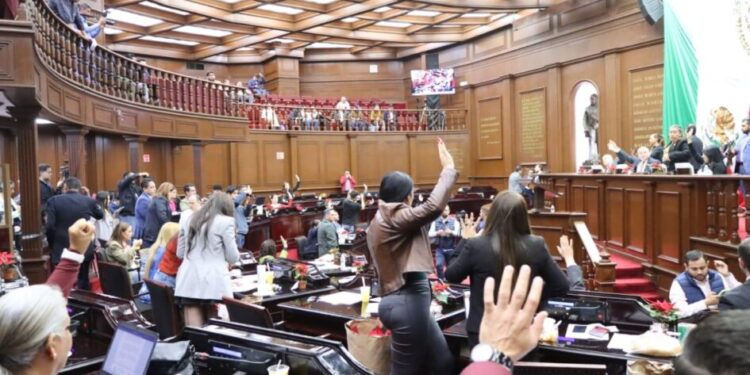 Avanza en Congreso local proceso de reforma constitucional para la UMSNH