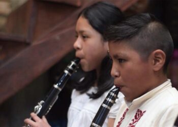 Escuela de Música Tradicional en Comachuén, un espacio de preservación cultural