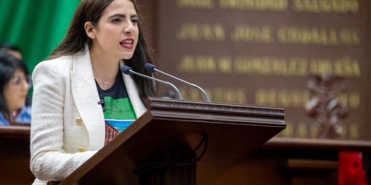 La masculinidad sana es clave para erradicar la violencia de género: Giulianna Bugarini presenta iniciativa en Tribuna