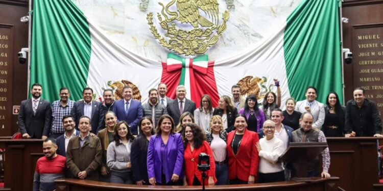 Emma Rivera celebra la aprobación de una reforma histórica para los derechos de las mujeres en Michoacán-Morelia Informativo