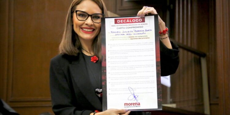 Se compromete Nalleli Pedraza con decálogo de Morena-Morelia Informativo