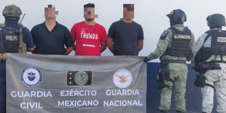 Agentes estatales y federales detienen a 3 hombres con armamento en Apatzingán: SSP-Morelia Informativo