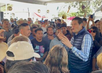 Artesanos de San Nicolás Obispo reciben con alegría a Alfonso Martínez-Morelia Informativo