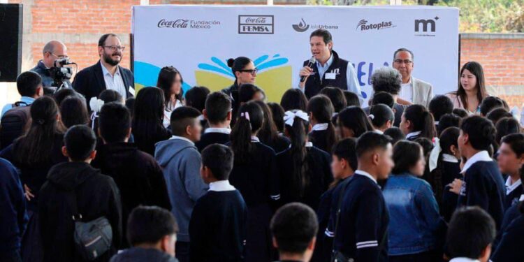 Coca Cola FEMSA se suma al Gobierno de Morelia para llevar agua a las escuelas-Morelia Informativo