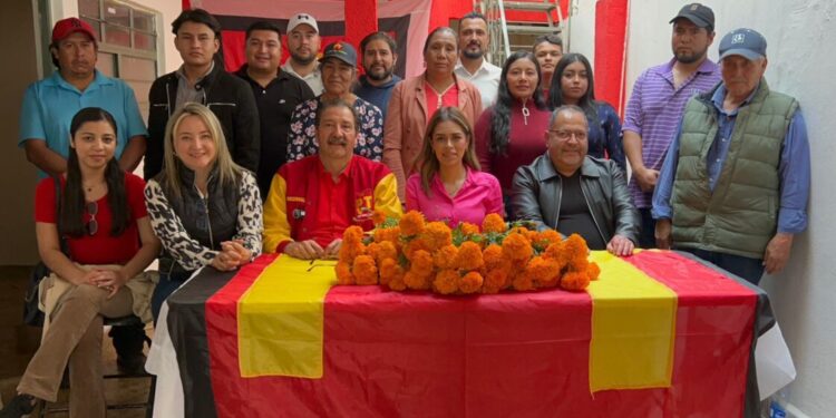 Celebra Reginaldo Sandoval organización política de Coordinadora Municipal del PT en Irimbo, Alina Terrazas