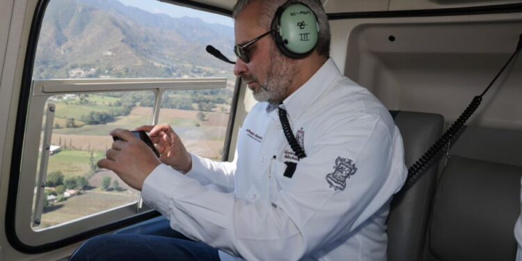 Supervisa Bedolla avances de construcción de autopista Maravatío-Zitácuaro