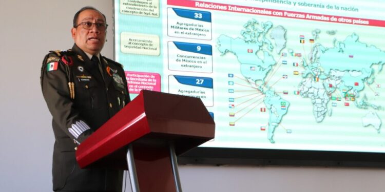 Estudiantes de la UTM enriquecen su conocimiento en conferencia sobre Seguridad Nacional