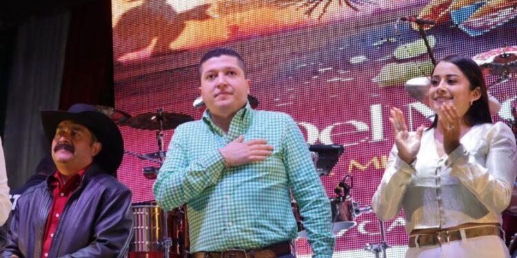 Impulso a la economía local, clave para el desarrollo del Distrito XIX: Vicente Gómez Núñez