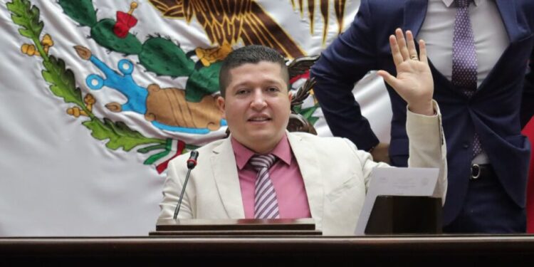 Celebra Vicente Gómez la modificación constitucional para facilitar el acceso a la vivienda-Morelia Informativo