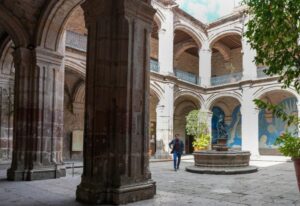 Egresadas y egresados nicolaitas ponen en alto a la UMSNH; reciben Premio Ceneval al Desempeño de Excelencia-EGEL-Morelia Informativo2