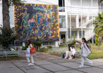 Egresadas y egresados nicolaitas ponen en alto a la UMSNH; reciben Premio Ceneval al Desempeño de Excelencia-EGEL-Morelia Informativo