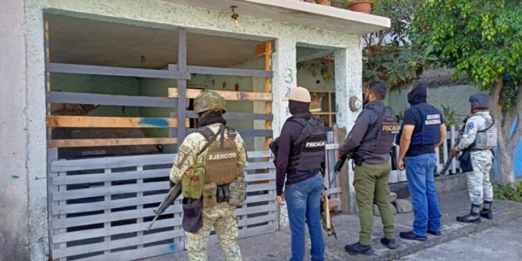 FGE decomisa 725 dosis de narcótico y detiene a presunto narcomenudista, en Morelia