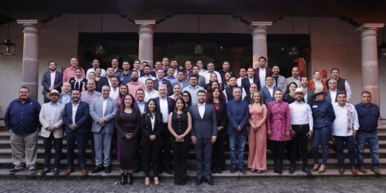 Bedolla y alcaldes aliados refrendan coordinación por el desarrollo y bienestar