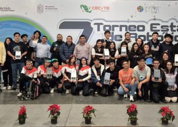 Van estudiantes del Cecytem Lagunillas al mundial de Robótica en Texas