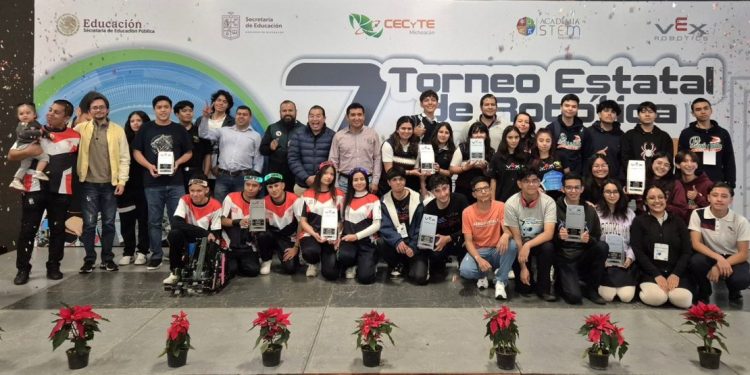 Van estudiantes del Cecytem Lagunillas al mundial de Robótica en Texas