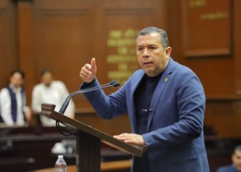 Urge Barragán a Ayuntamientos aplicar ley para regular el uso de pirotecnia