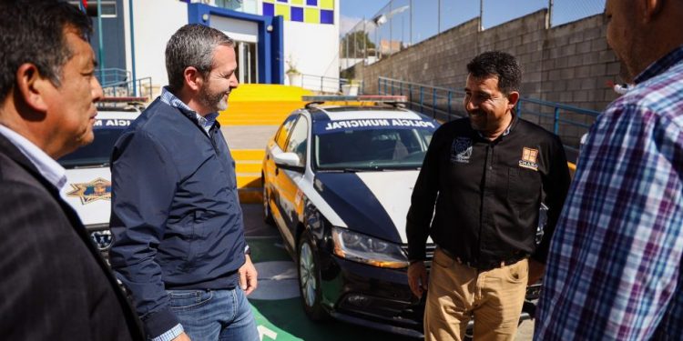 Gobierno de Morelia entrega patrullas en comodato a Charo para fortalecer seguridad en la región