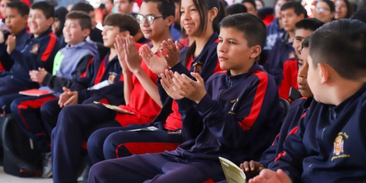 Faltan cinco días para el cierre de registro de la Beca Rita Cetina: SEE