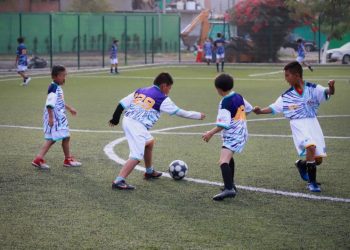 Gobierno de Morelia entrega uniformes a niñas y niños de ‘Estrellas del Mañana’