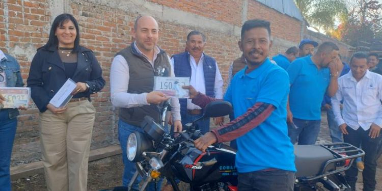 Se refuerza Comapat con equipo motorizado para mejorar el servicio de agua en Tarímbaro