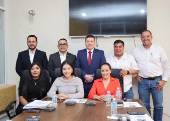 Vicente Gómez participa en reuniones de gestión para beneficio del Distrito XIX