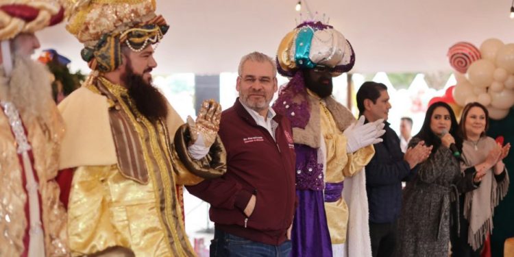 Bedolla inaugura primera etapa del Parque Espazio 200 en Morelia